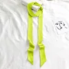 Amarillo verdoso