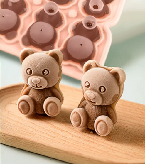 6-Piece Small Bear Silicone Ice Cube Mold Popular Household Ice Cream Tool for Making Frozen Ice Balls factory