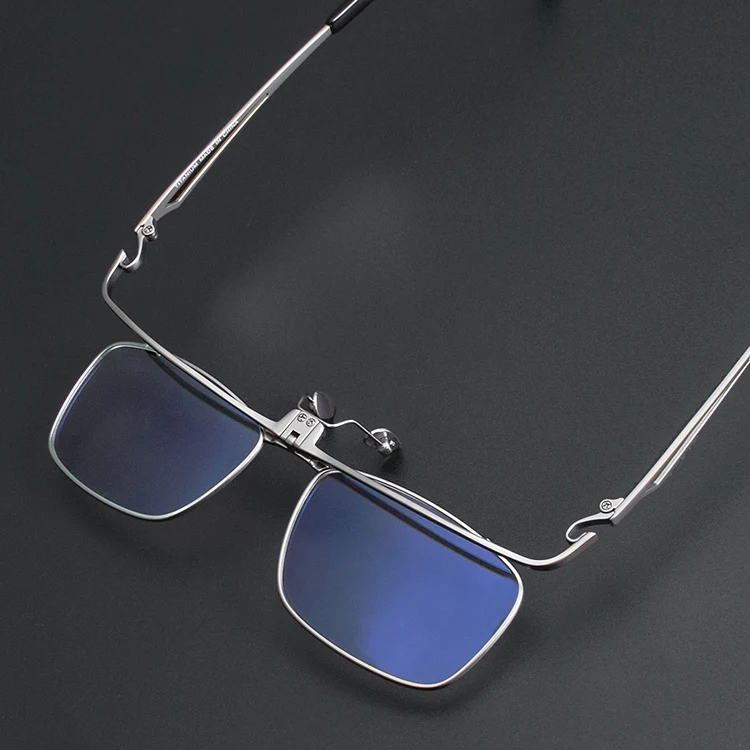 180° Flip-Up Titanium Eyeglass Frame for Reading