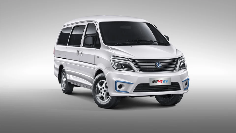Полезный китайский dongfeng M5 ev mpv с роскошным грузовым фургоном
