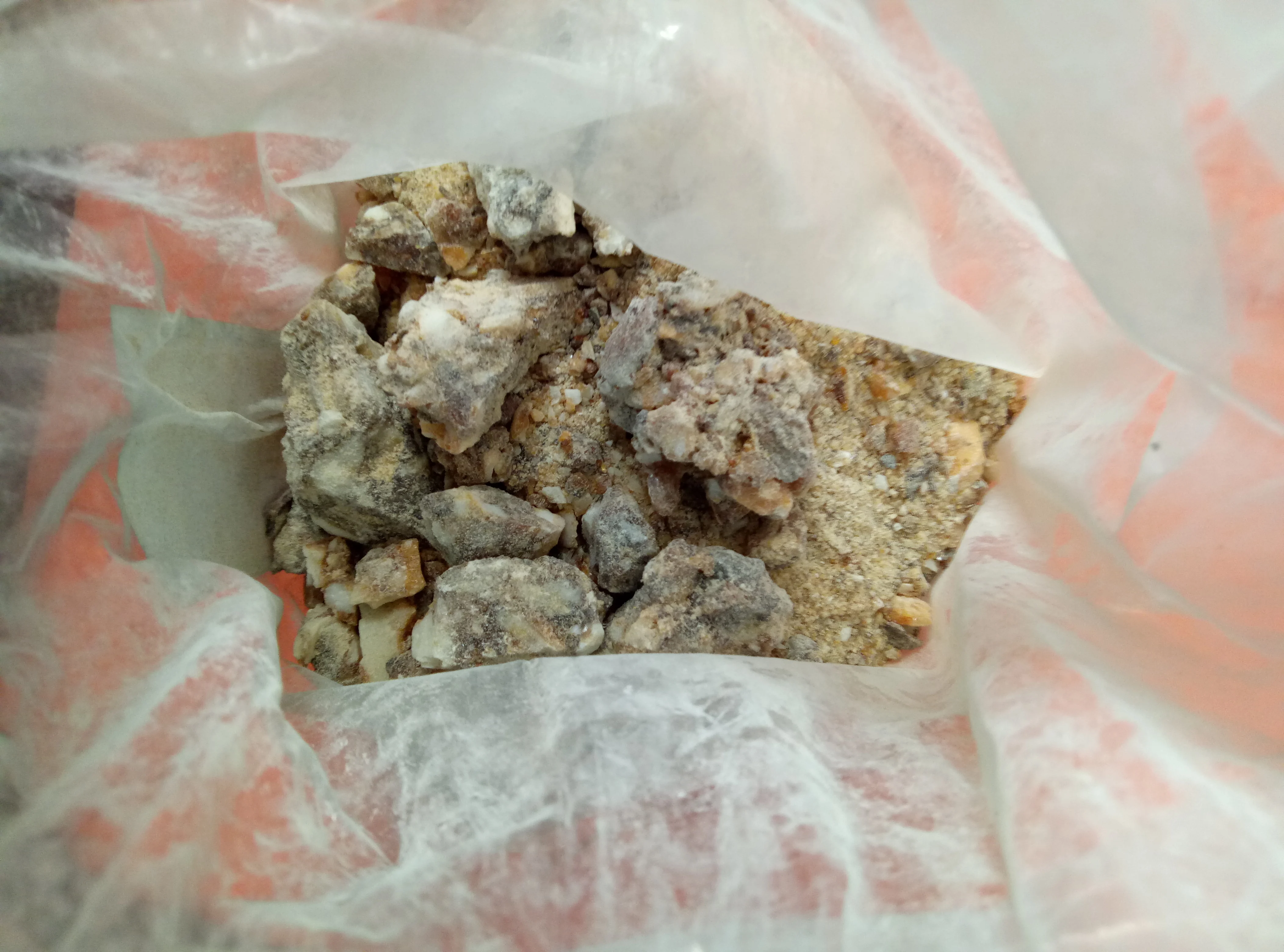 100% натуральная китайская Высококачественная бензоиновая смола для парфюмерного