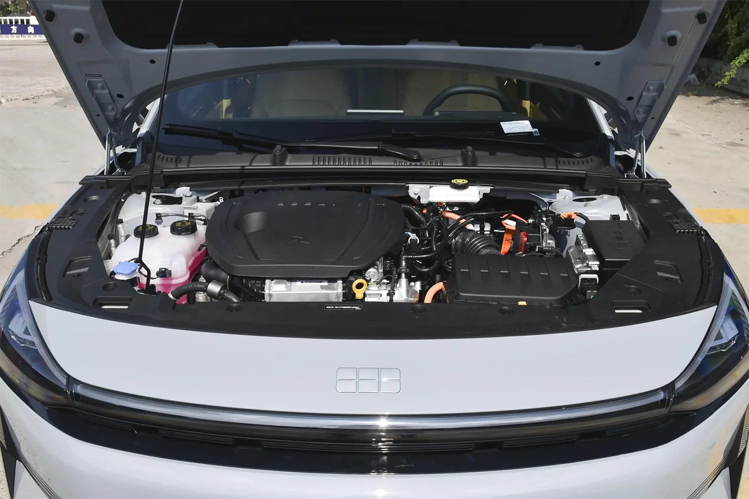 2023 Geely Auto Galaxy L6 60km 125 Km 1.5T 3DHT Hybrid LHD Sedan Yinhe L6 Electric Sedan Deposit