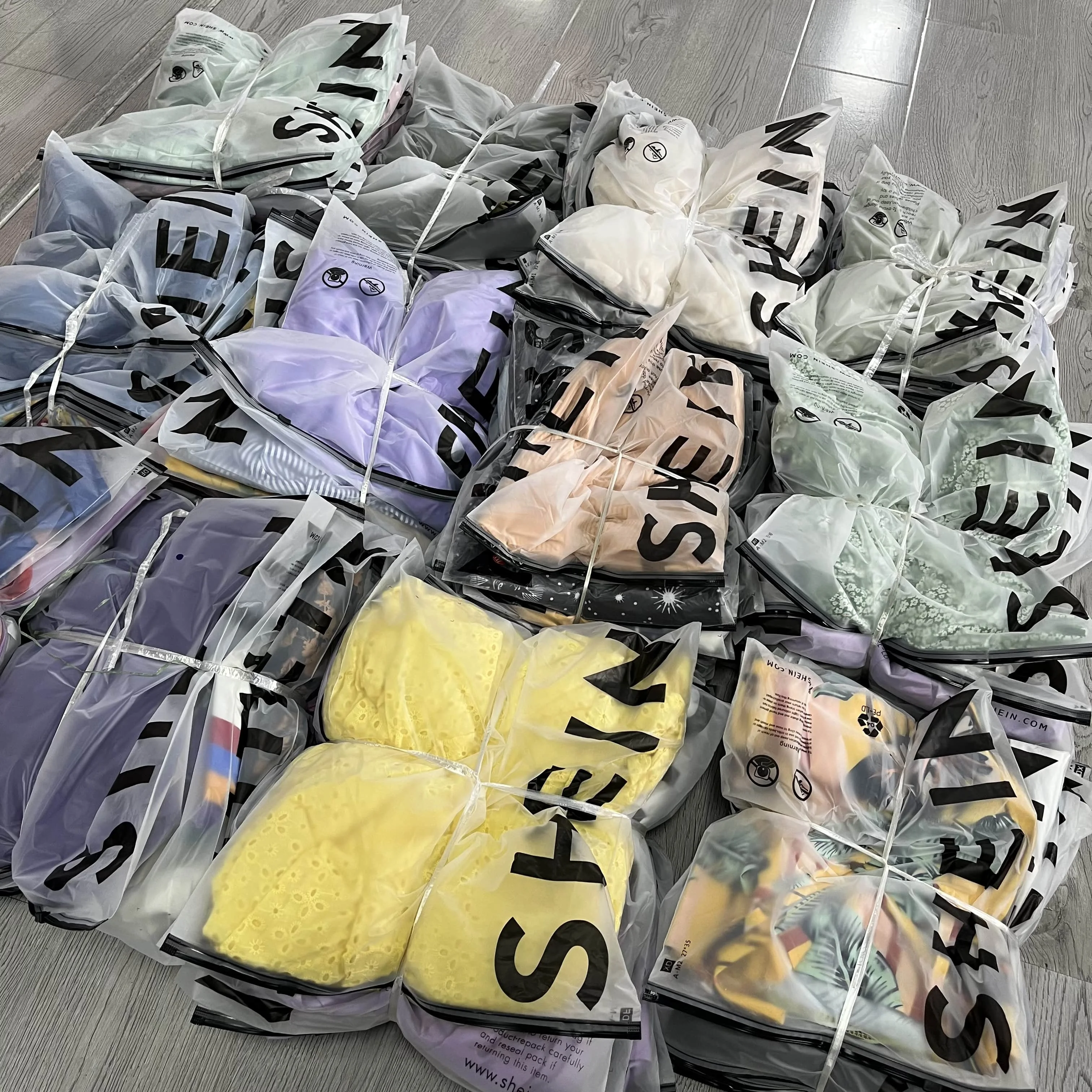Gz-paquete Combinado De Ropa,Alta Calidad,Diseños Modernos Y De Moda,Bala  Curva De Shein,Venta Al Por Mayor - Buy Shein Vestido A Granel Ropa Marca, Shein Curva Bale,Shein Product on Alibaba.com