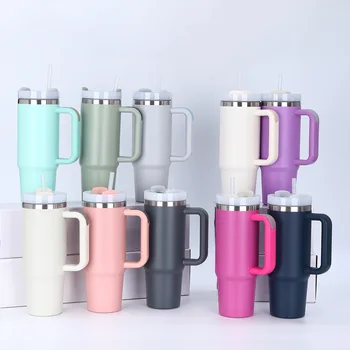 Custom outdoor double-layer travel mug with handle straw vacuum insulated coffee mug 40oz