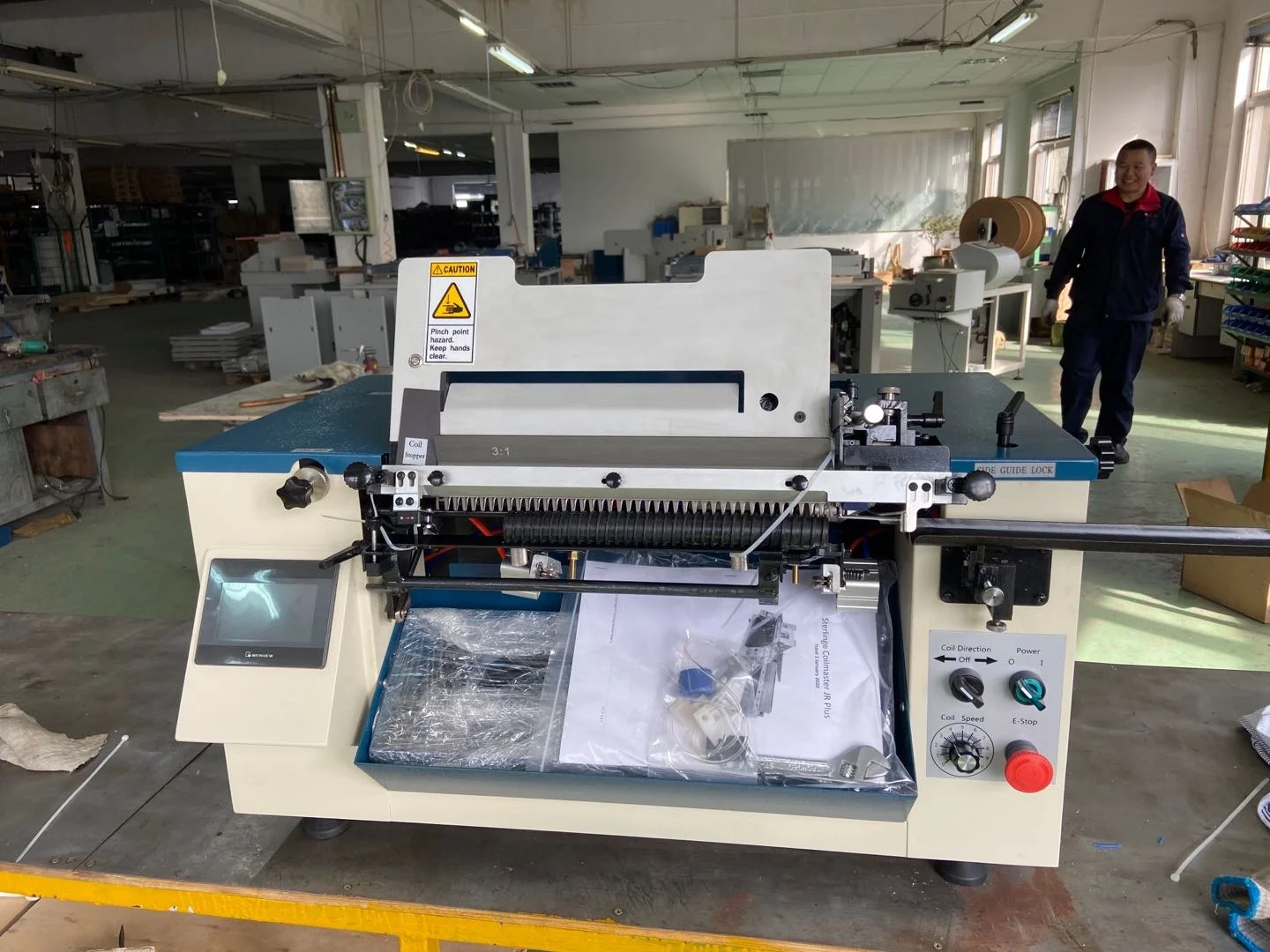 Automatic PVC Coil Inserter Machine Electric Stationery Wire Coil Hole Binding Machine Plastic Spiral Binding Machine