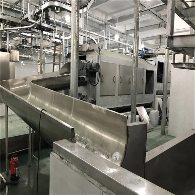 Fully automatic pig slaughtering line in slaughterhouse