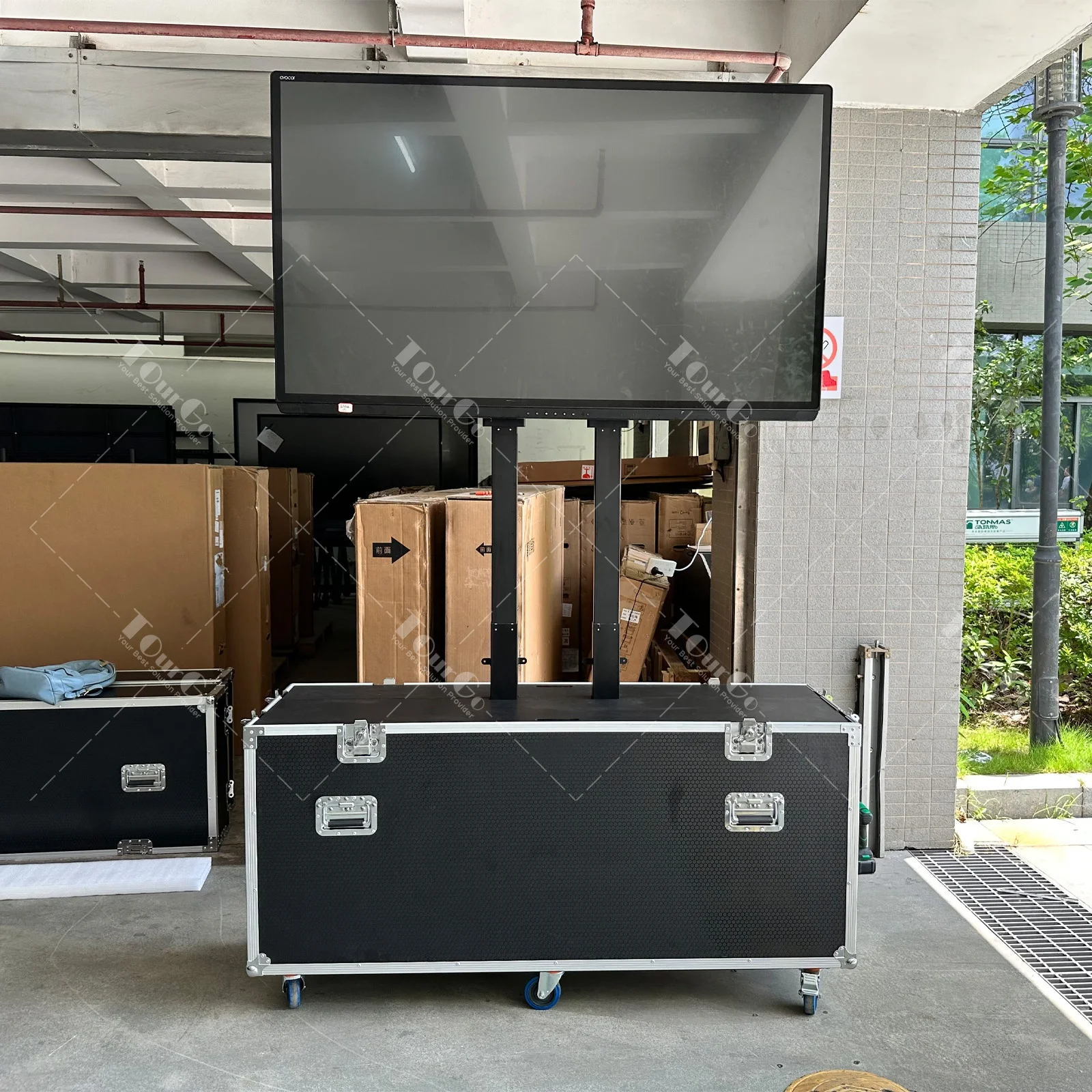 TV Lift Flight Case - Durable Aluminum & Plywood Design