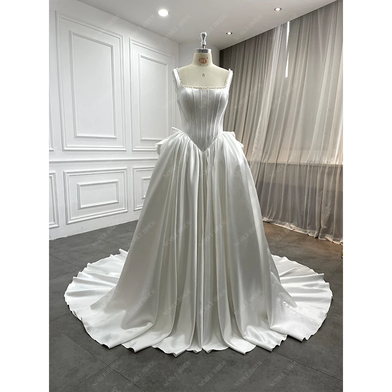 Minimalist Square Neck Satin Lace Wedding Gown With Big Bow Oem