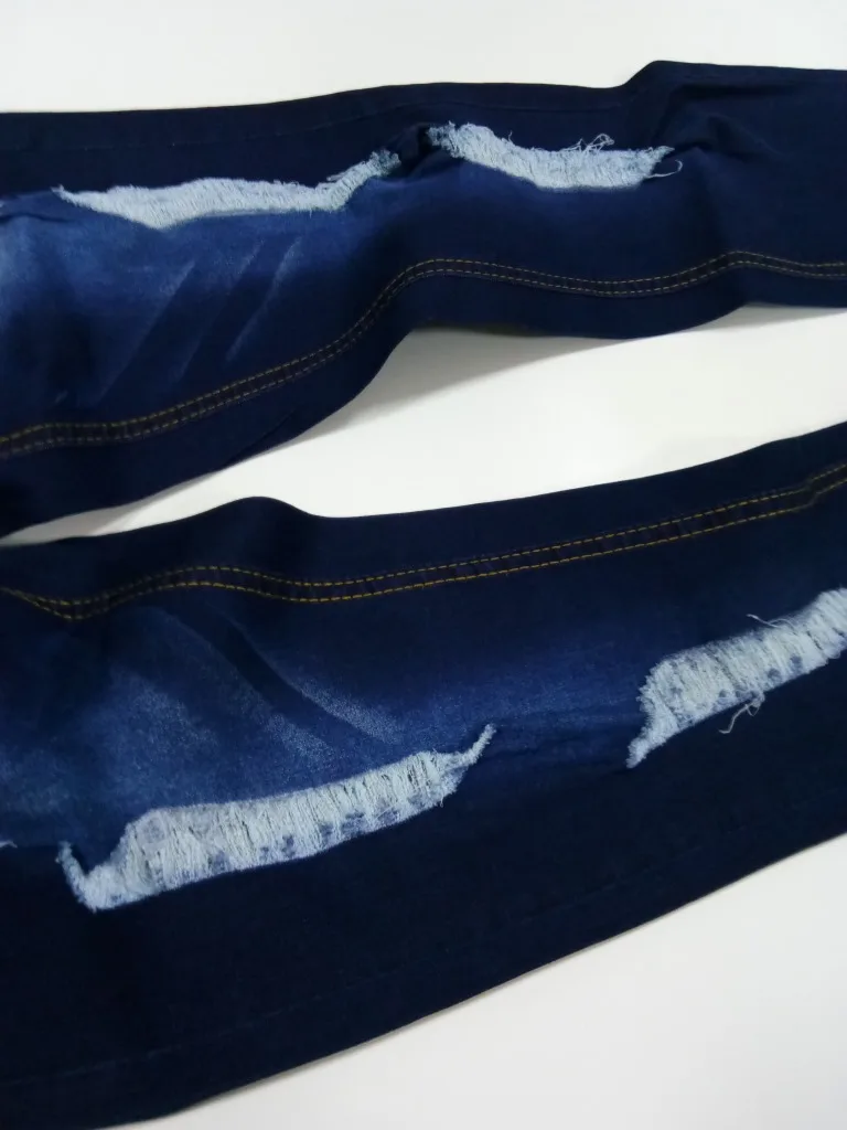 high street ripped denim pants