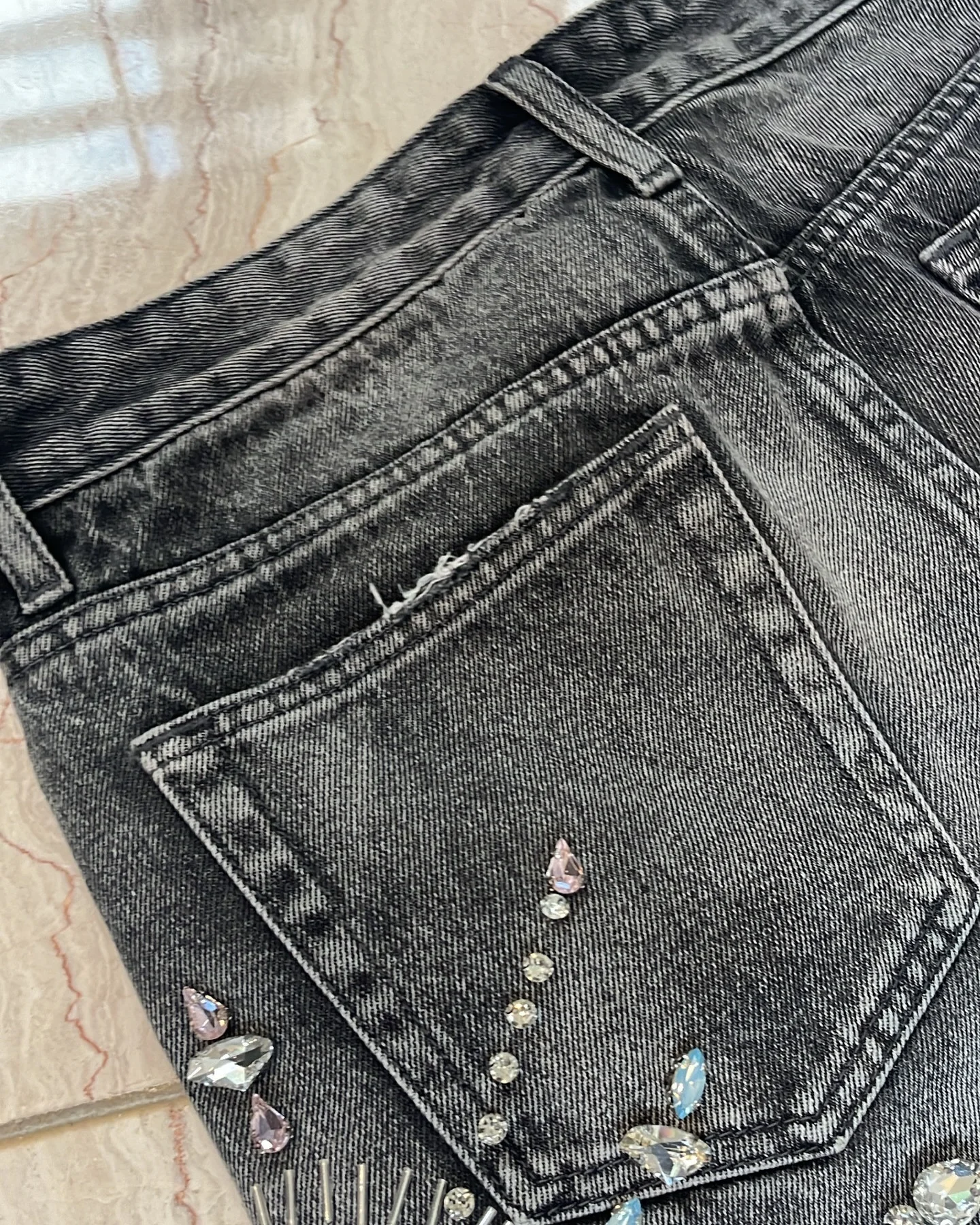 Salati Manufacturer Custom Skate Double Knee Black Rhinestone Distressed Vintage Acid Wash Baggy Jorts Denim Jeans Shorts Men gallery 4