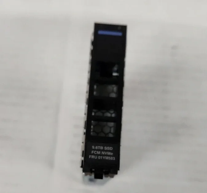 01YK818 01YM493 01EK232 01YM583 for IBM 2076-ADS2 9848-AHS2