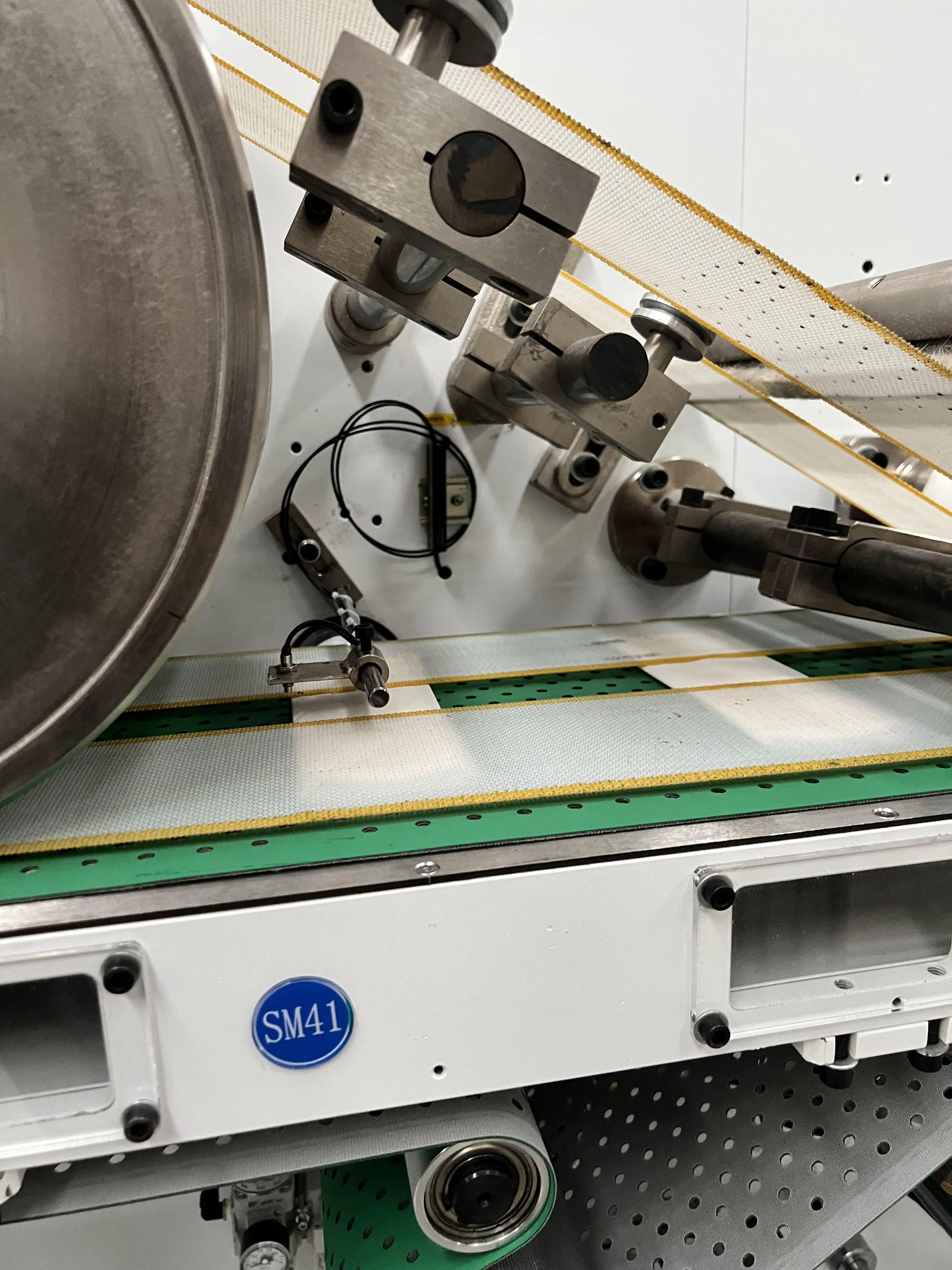 High Speed Machines for Small Business Ideas Full Servo Sanitary Napkin Machine Made in Quanzhou