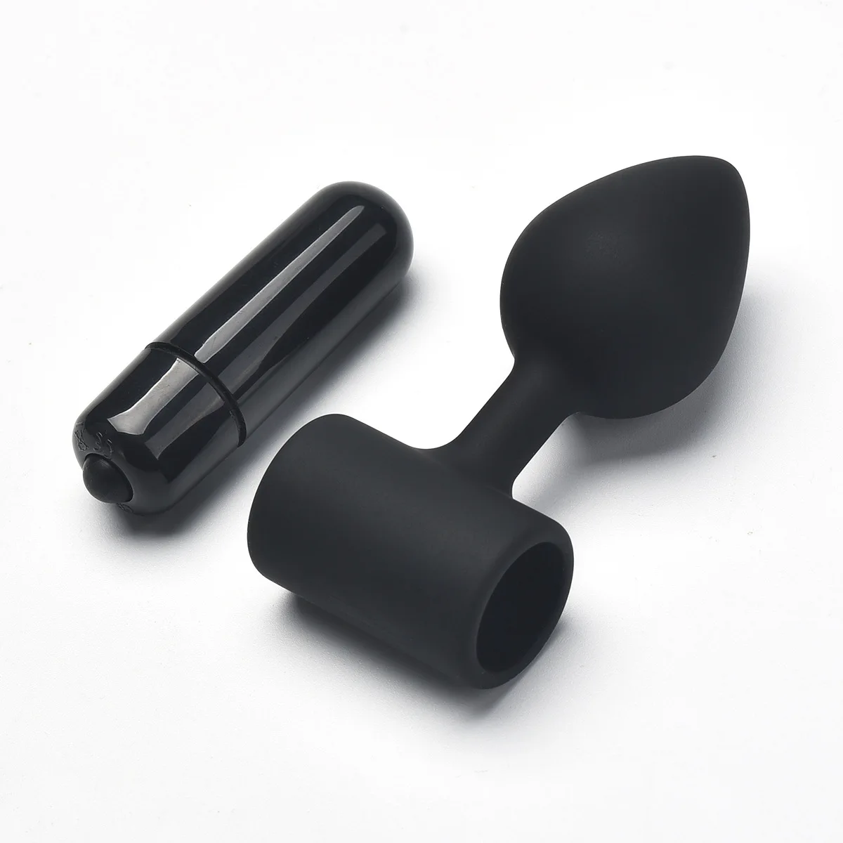 Compact 8.1 cm anal plug size comparison