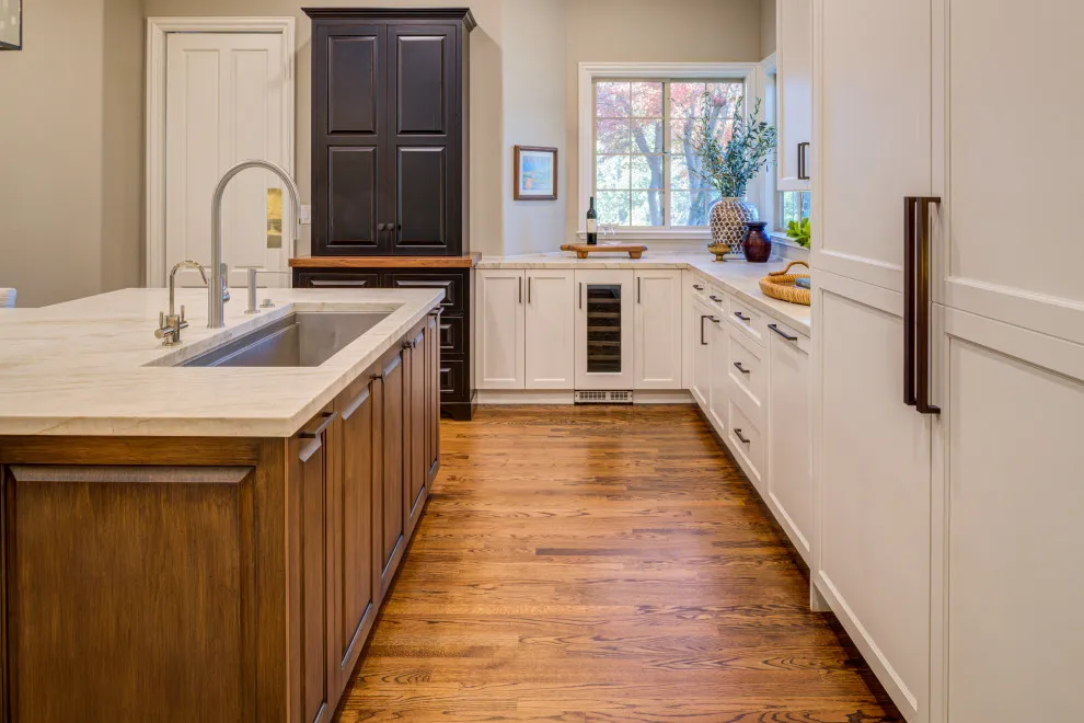 2025 Free Design Custom Project Use Modem Solid Wooden Kitchen Cabinet