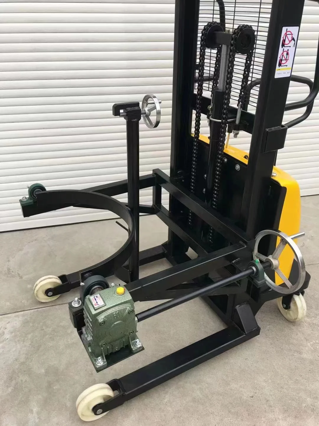 400kg Forklift Electric Or Manual Stacker Oil Lifter Drum Lifter And