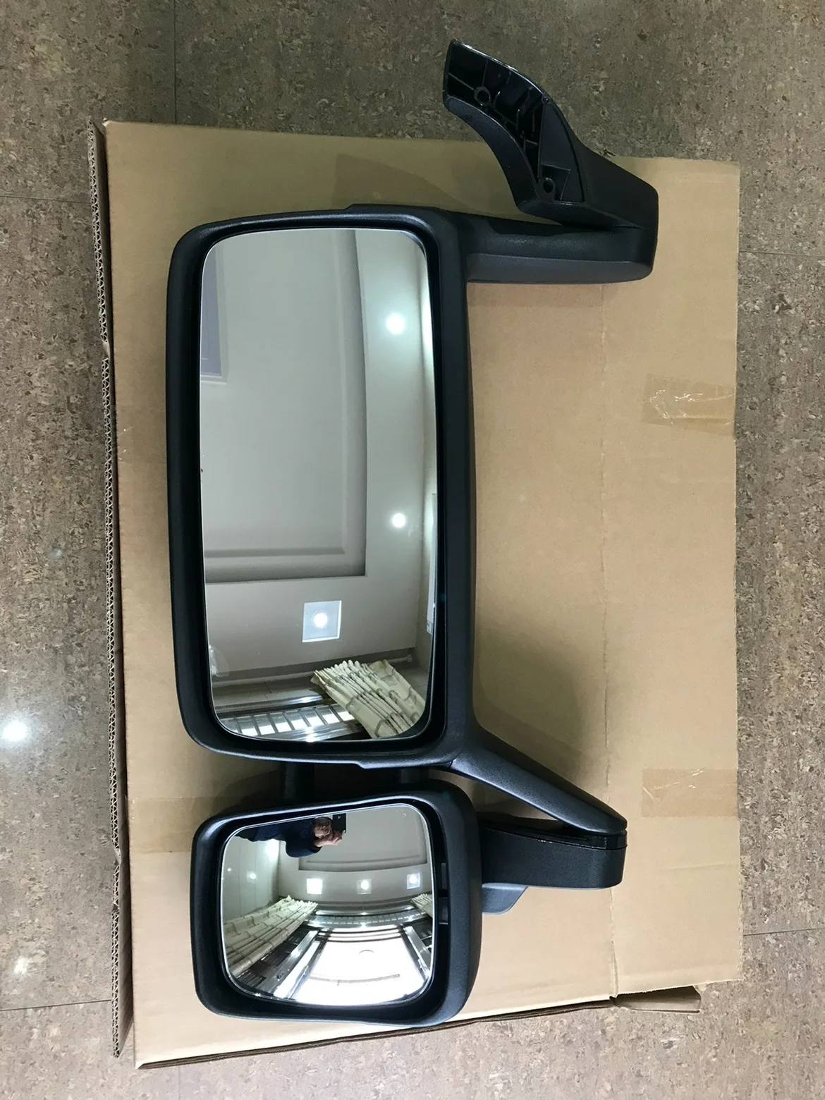 High Quality ESC With Heated Lower Vision Door Mirrors High Definition Side Rearview Mirror for Volvo Truck FM420 FM460