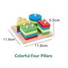 Quatre ensembles de colonnes colorées