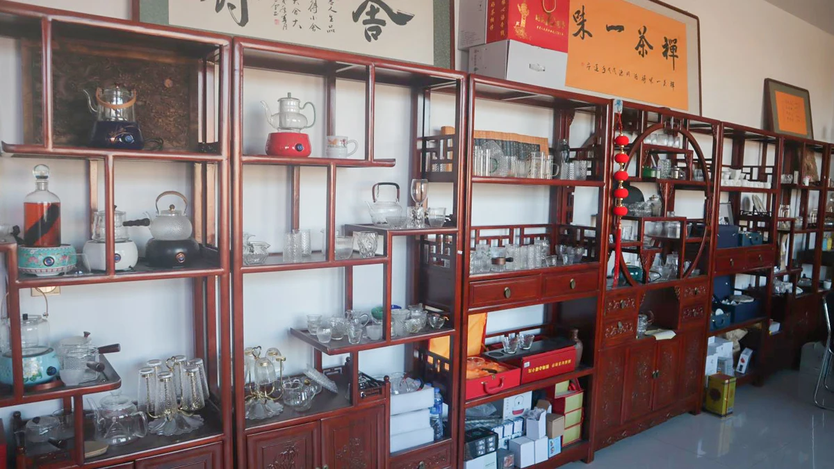 Hebei Zhongyuan Glass Products Co., Ltd. 1