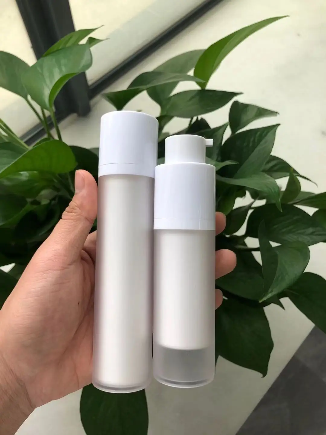 Hot product rotary air pump bottle, order now and deliver now