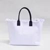 Blanc avec marine