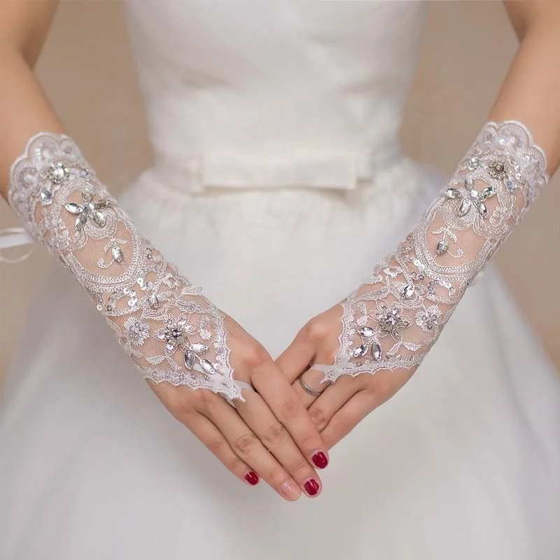 Chinese Style Red Lace Sequin Wedding Gloves Shot Fingerless Bride Gloves