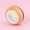 Ballena de madera en bruto