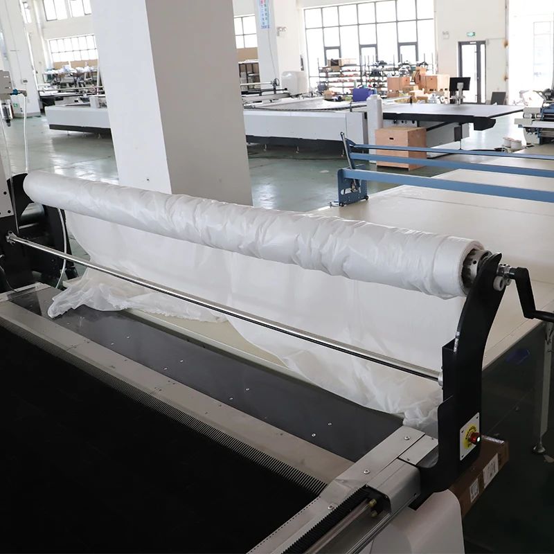 Computer Template Pattern Apparel Digital Cutting Machine Textile Sofa Clothes Fabric Cutting Machine