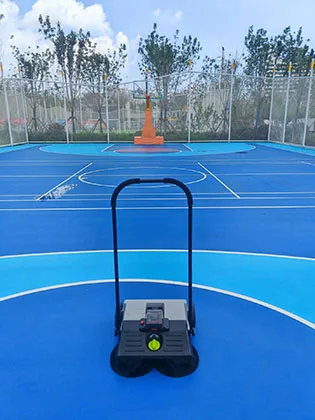 New Wireless Walk-Behind Artificial Turf Sweeper Manual Floor Cleaning Tool with Plastic Brush for Street Use