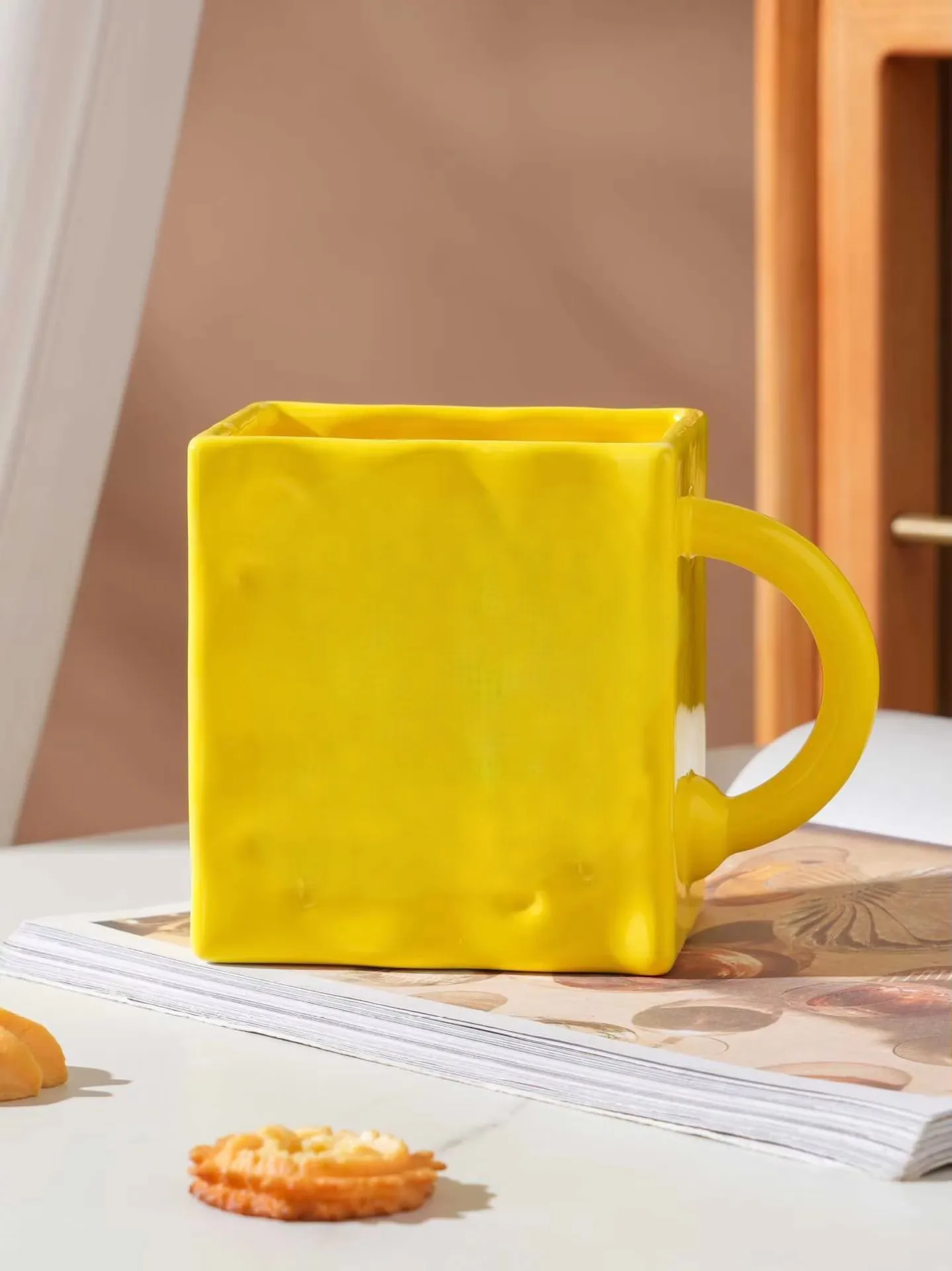 Sponge SquarePants Mug With Lid Creative Ceramic Cup Cartoon Large Capacity Office Ceramic Water Cup