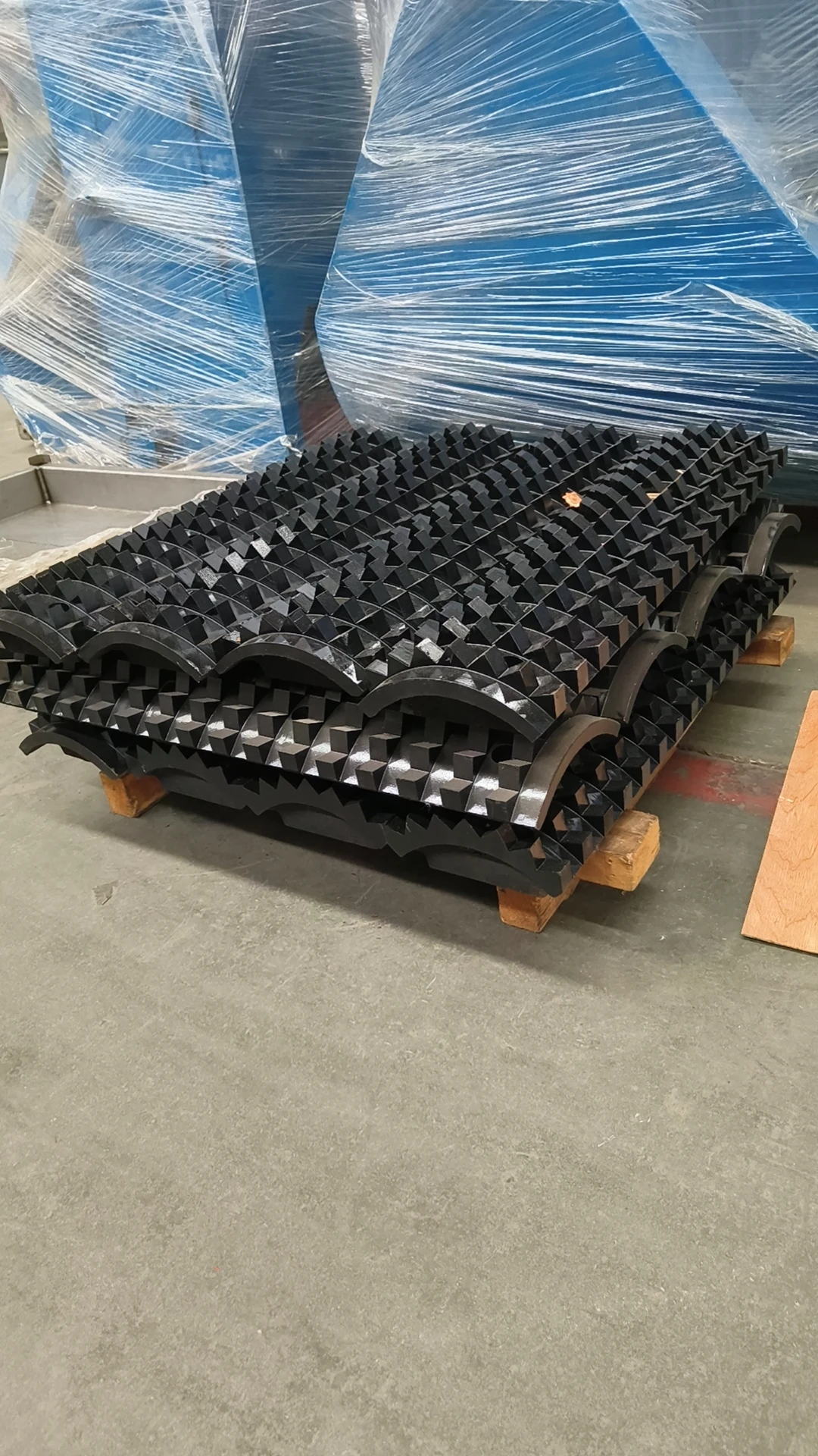 MDF Production Line Wood Working Machinery Spare Parts Teeth Pad for Wood Drum Chipper