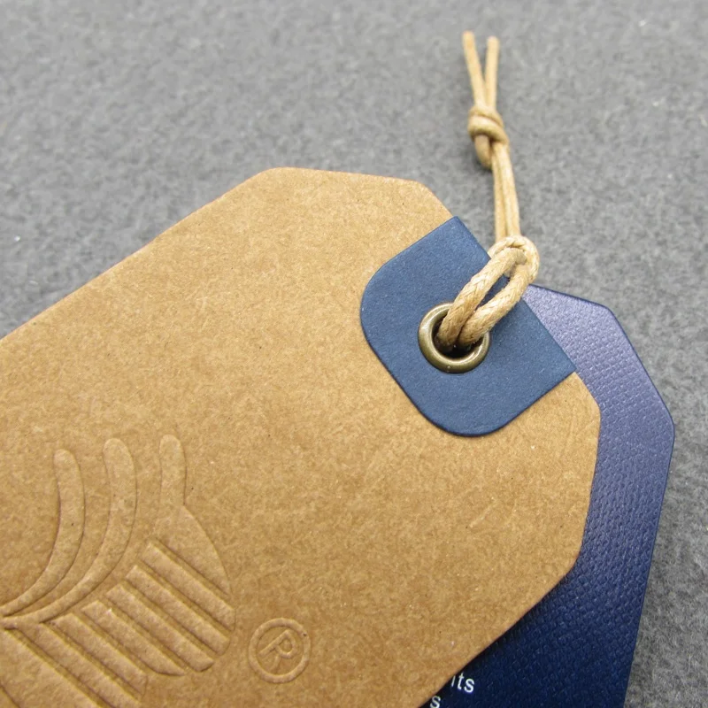 China Custom Printing Fancy Kraft Paper Clothing Hang Tag