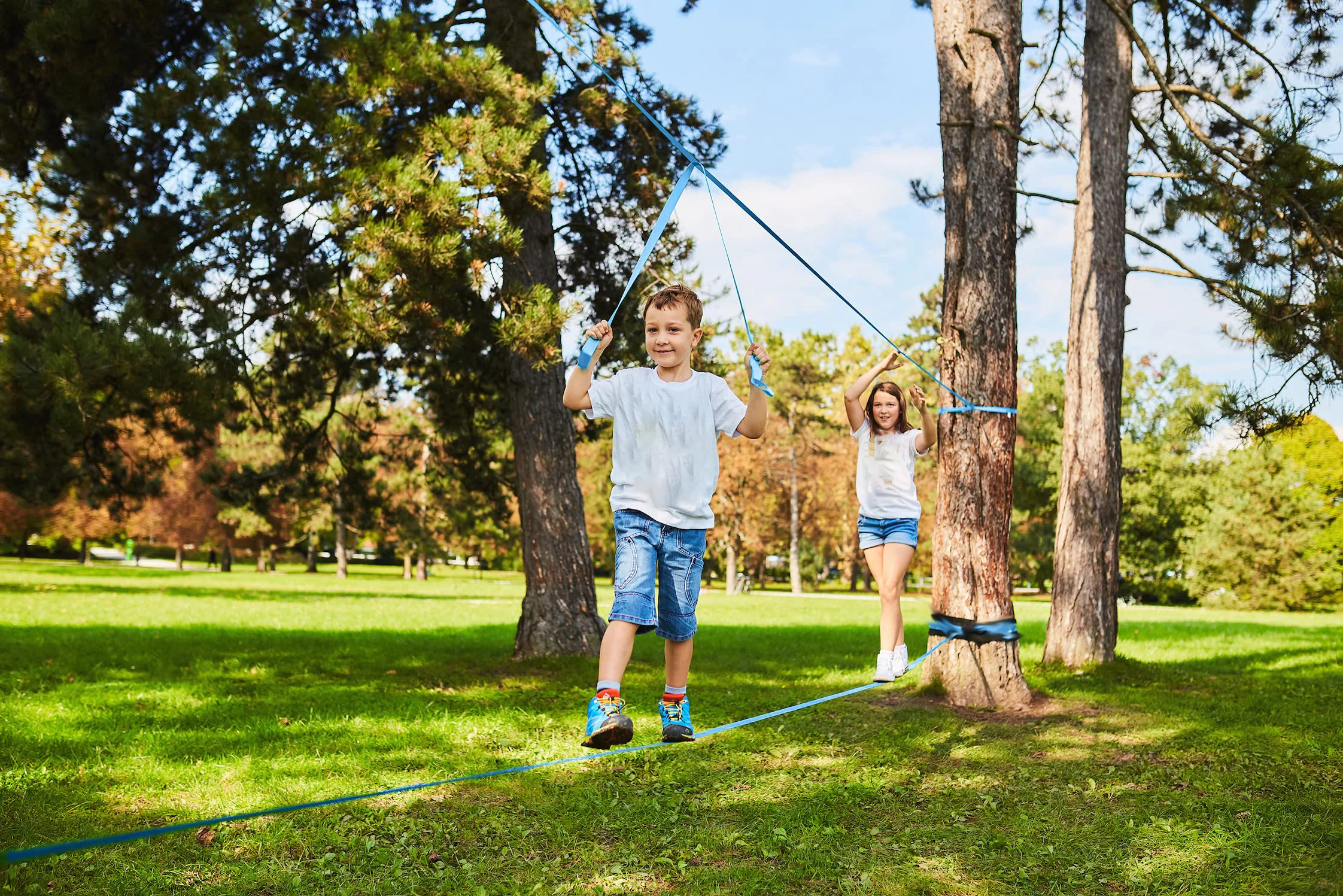 Kit Slackline Monodeal 15 M – Avec Protecteurs D'arbre, Sac De Transport, Cliquet Ergo, Pour Enfants Et Famille, Facile à Installer