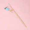 Juguete de madera para gatos - Ratón azul y blanco