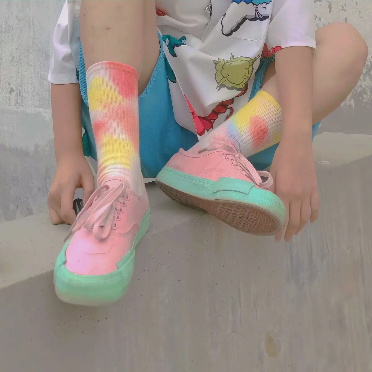 Hip Hop Skateboard Popular Vivid Color Tie Dye Sports Socks Skateboard Color Halo dyed Tube socks