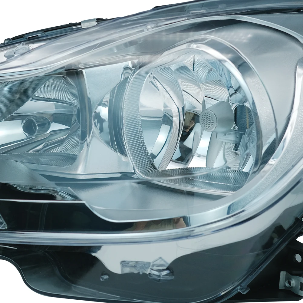 Auto Parts For Mercedes Benz Headlight 204 car head lamp For auto lighting systems manufacture