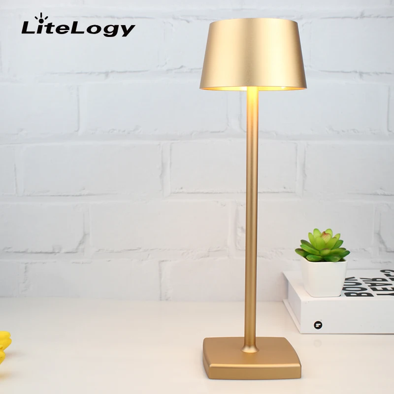 Cafe dining room decorative gold desk lamp adjustable battery operated cordless rechargeable led table lamps with shade