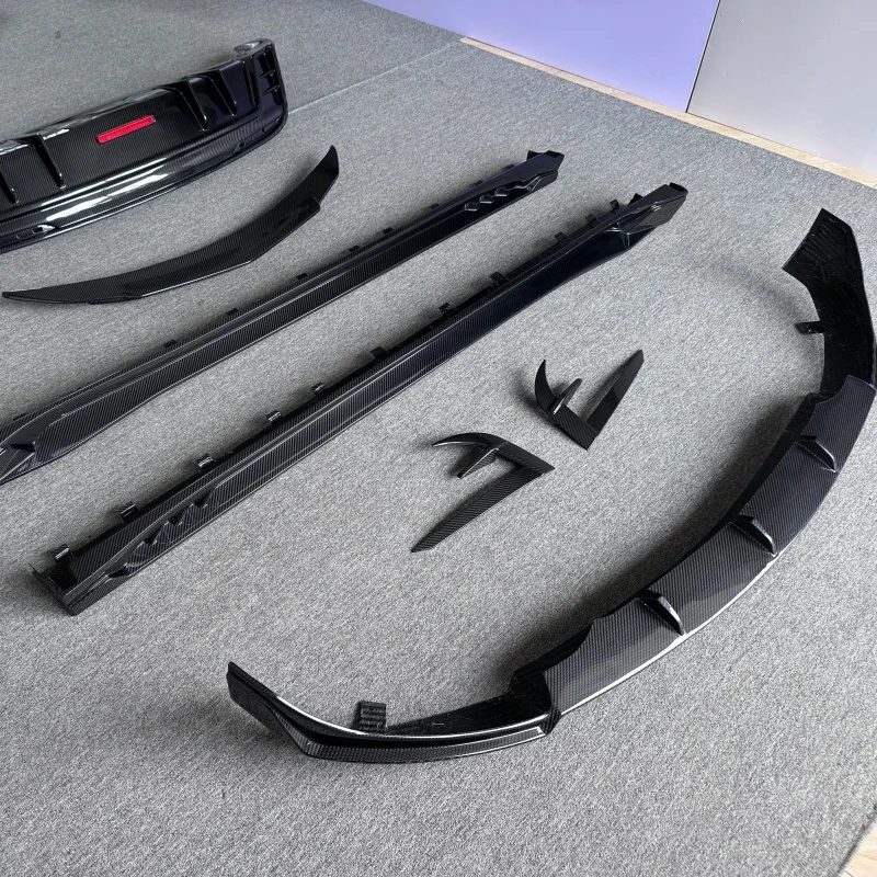 Kit de Carroceria com Spoiler Dianteiro para Tesla Model Y foto 4