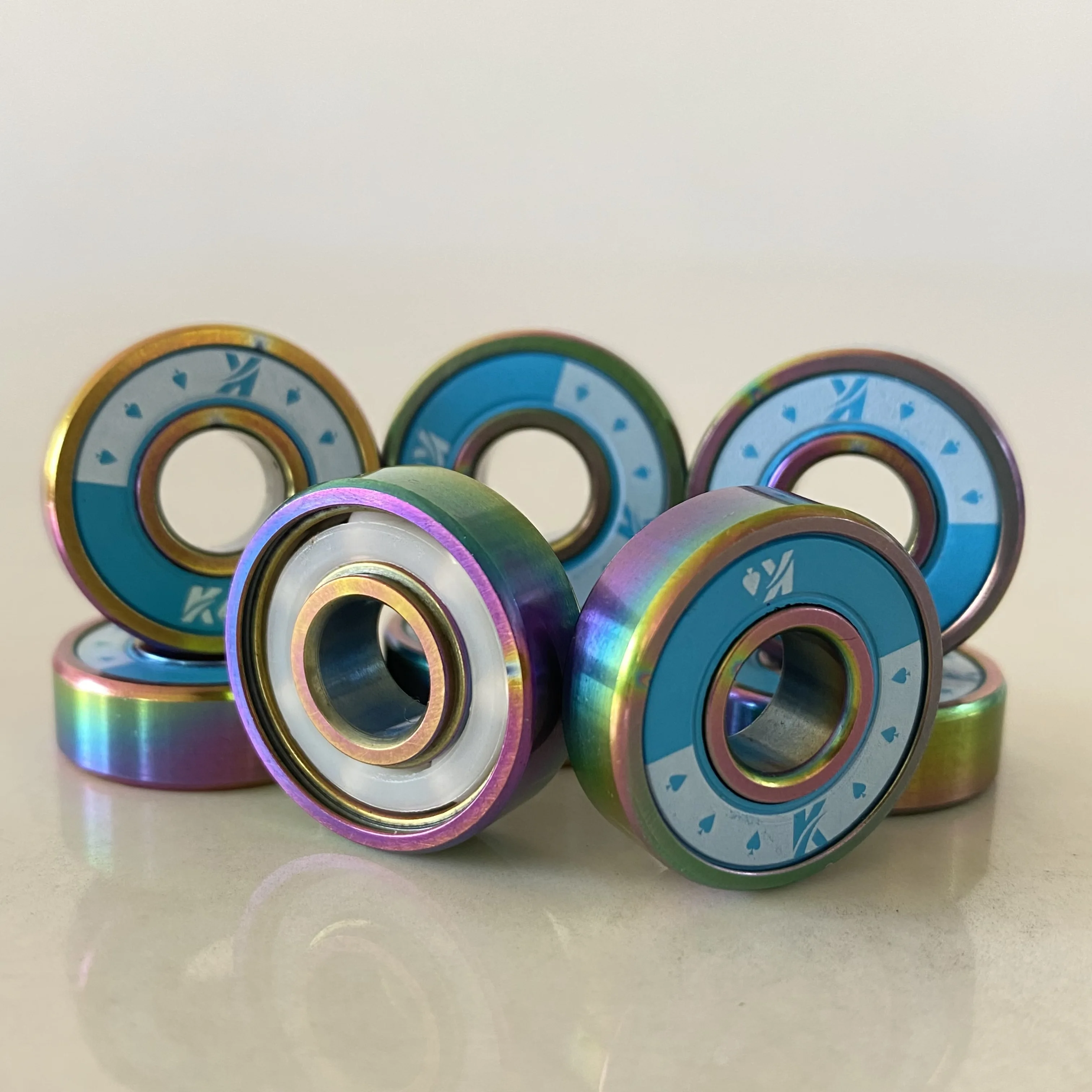 专业陶瓷轴承滚珠608滑板轴承