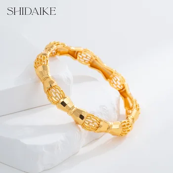 Elegant Open Design 18K Gold Plated Zircon Brass Fashion Charm Bracelet Custom Option Available for Ladies Wholesale