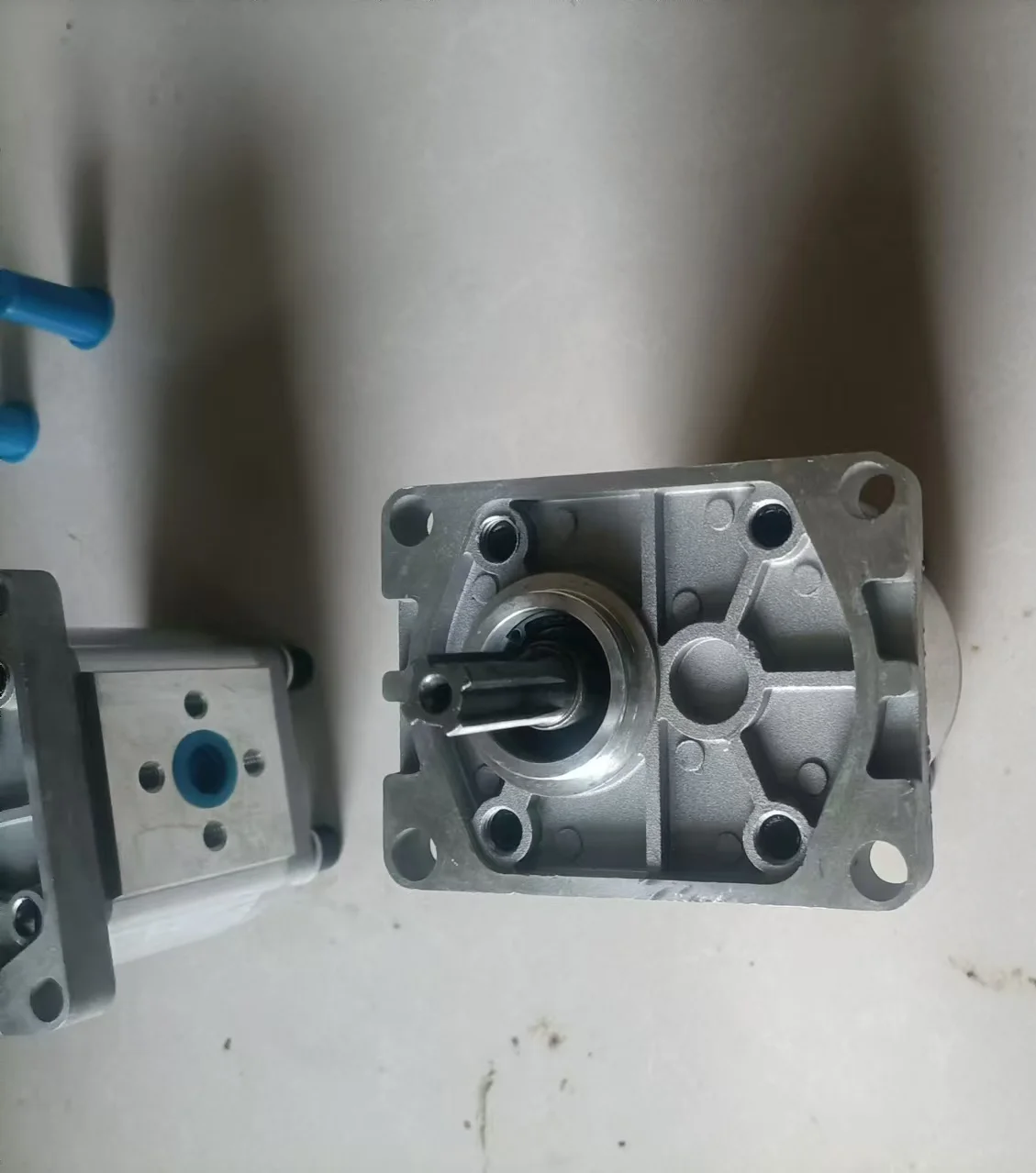 CBF CBN CBW CBT Oil Gear Pump CBF-E40 CBT-F550 CBN-F314 CBN-F316 Hydraulic Gear Pump CBN-F320 CBN-E325 CBW-F304