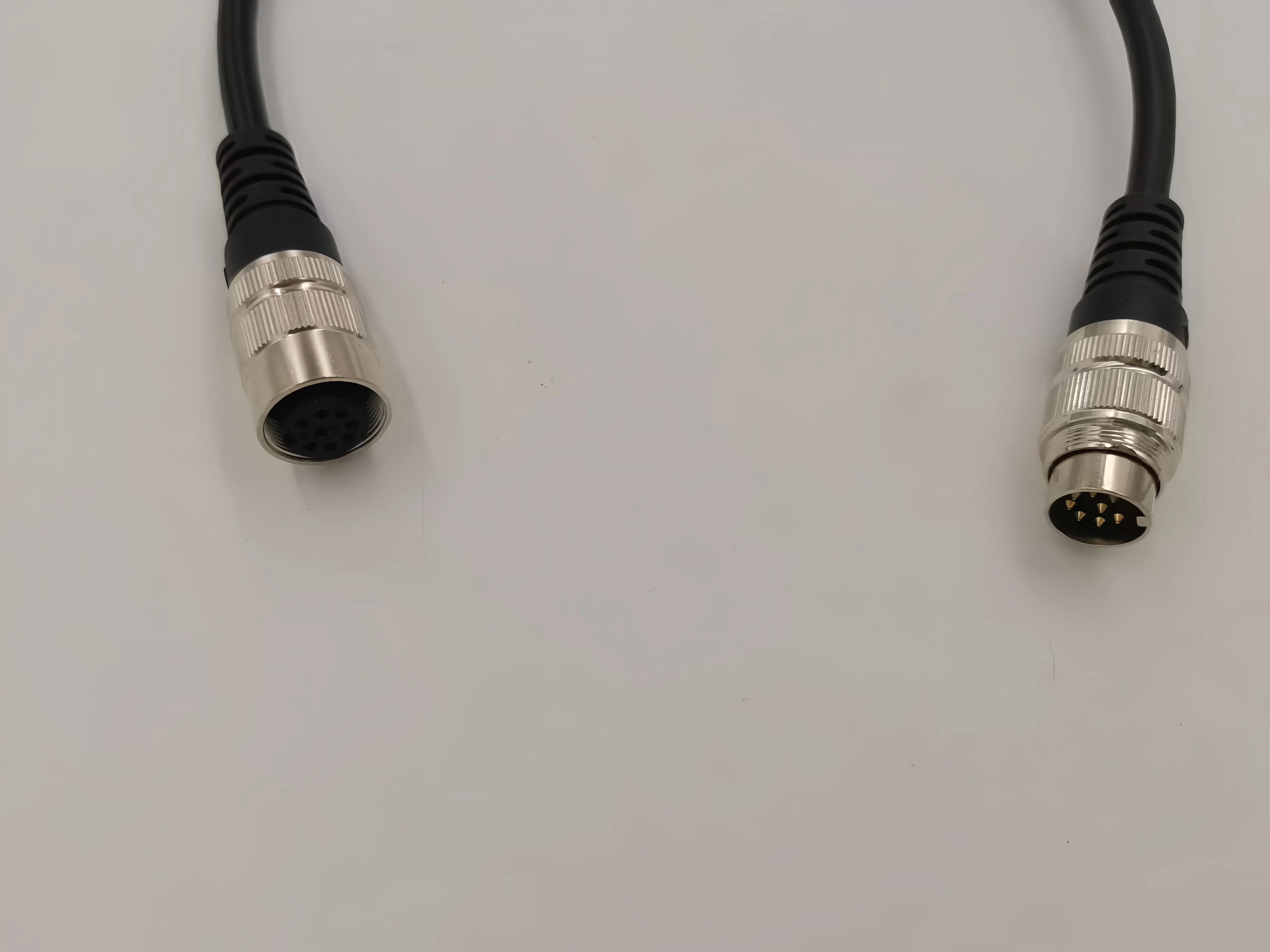 Перехідник AISG чоловічий — AISG жіночий, 8 контактів, виготовлений методом лиття під тиском