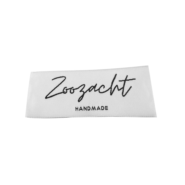 2022 высокое качество логотип бренда индивидуальный воротник белые этикетки для футболок