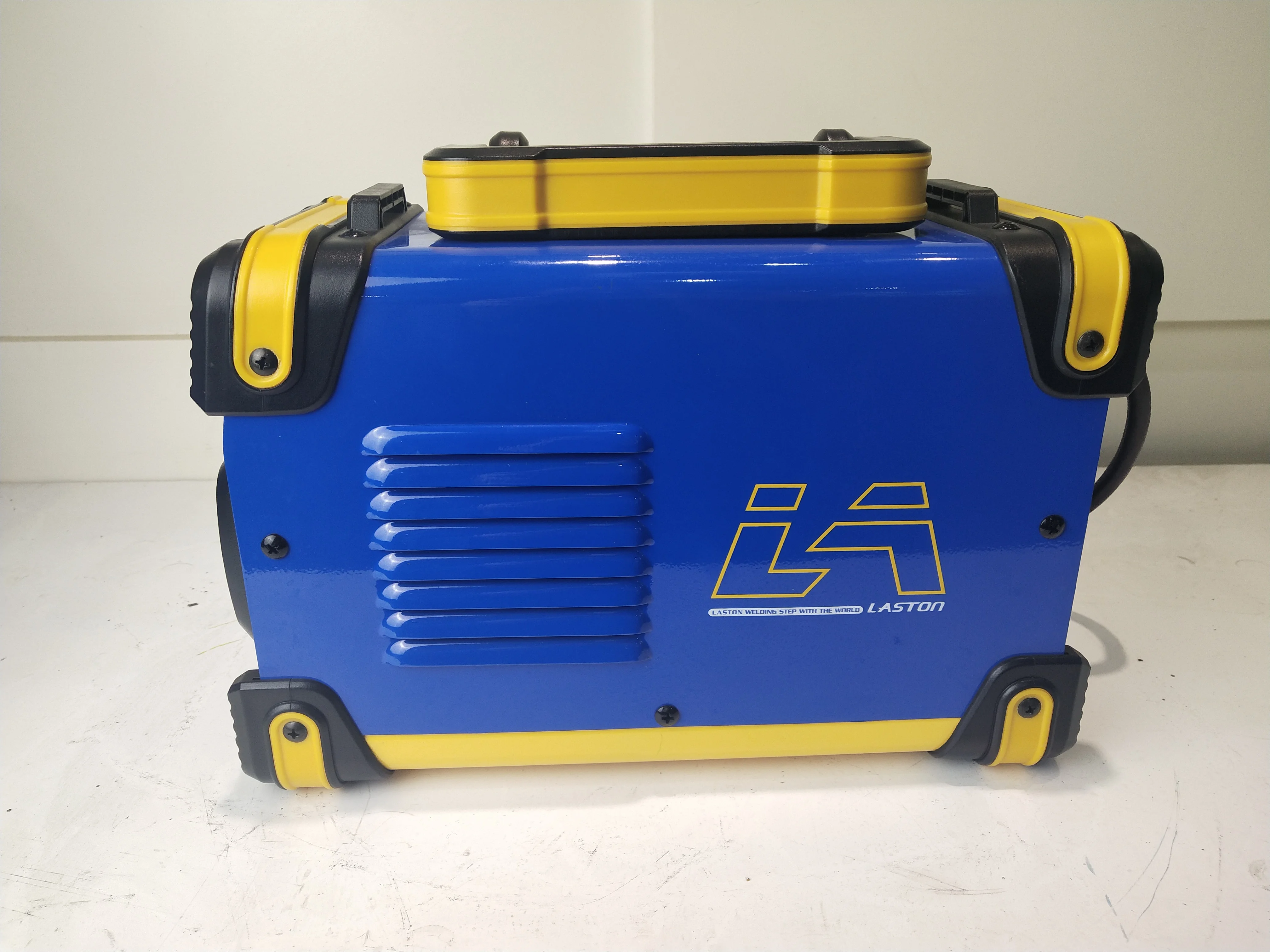 バイブ（200w） Inverter IGBT ZX7-200IV 200 Amp Welding Machine - High Efficiency