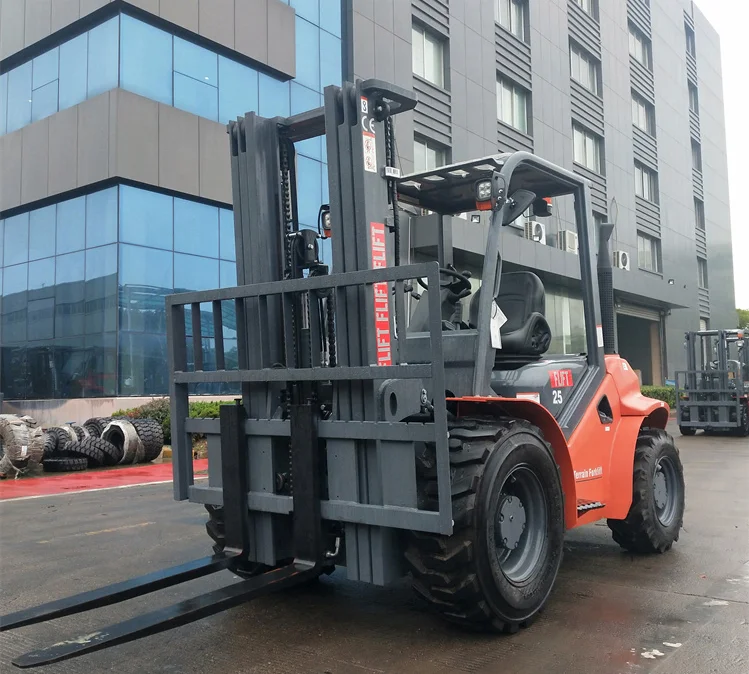 2.5 Ton Rough Terrain Forklift With High Ground Clearance Easy ...