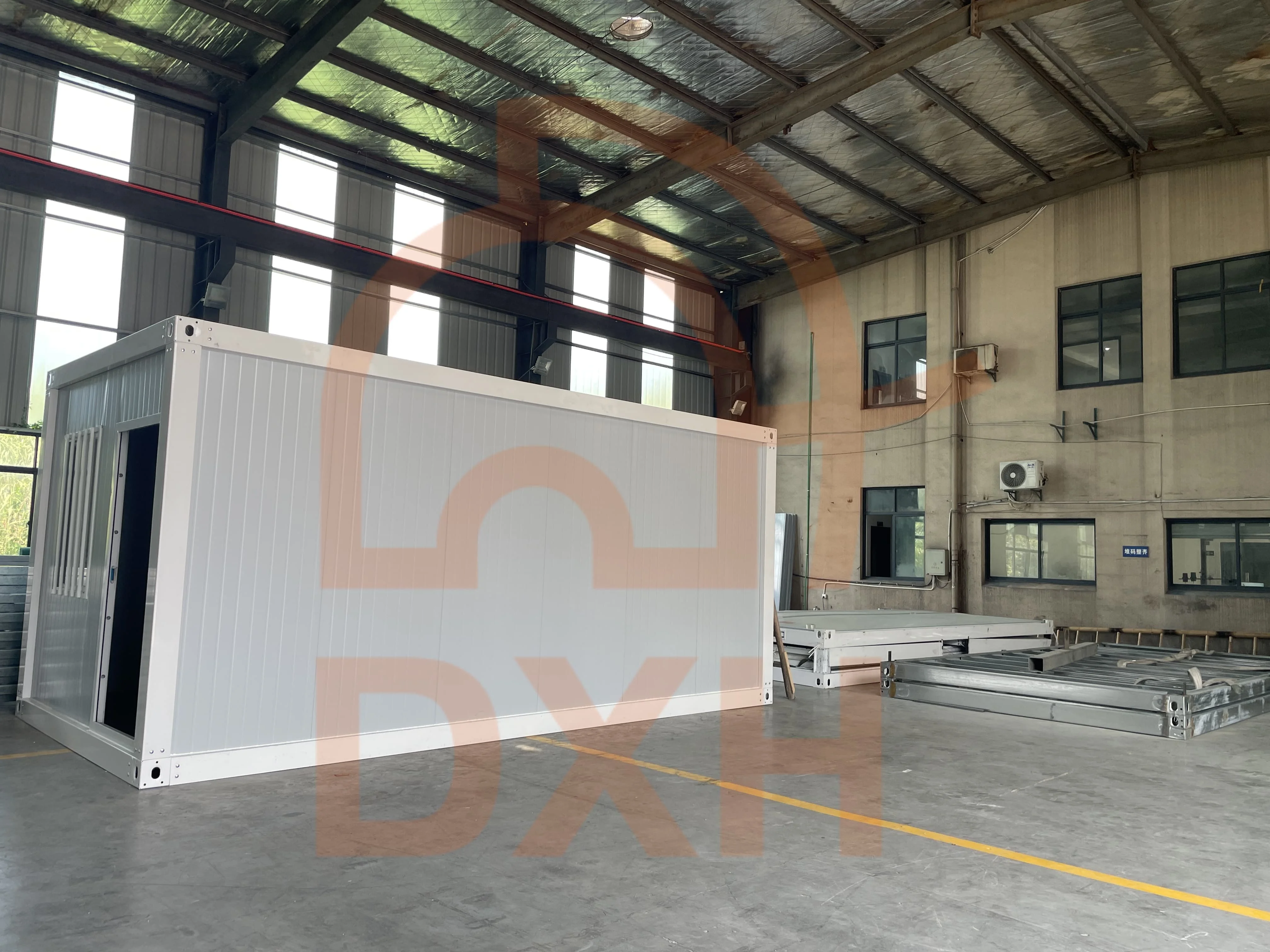 Customized Portable Bunk Houses - Hotel Prefab Containers
