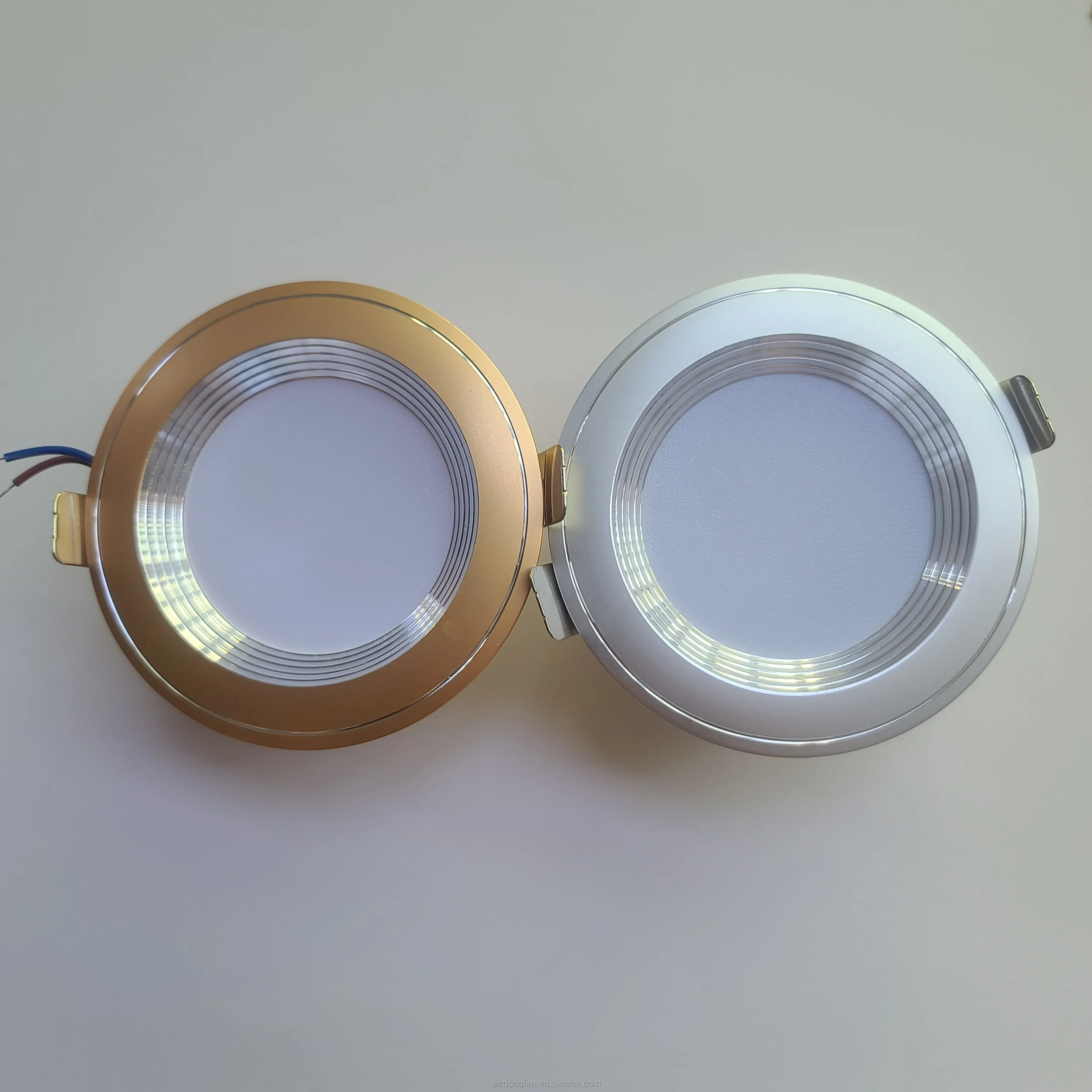 5w两种灯光颜色筒灯led筒灯亚克力和铁板筒灯led嵌入式筒灯外壳无闪烁