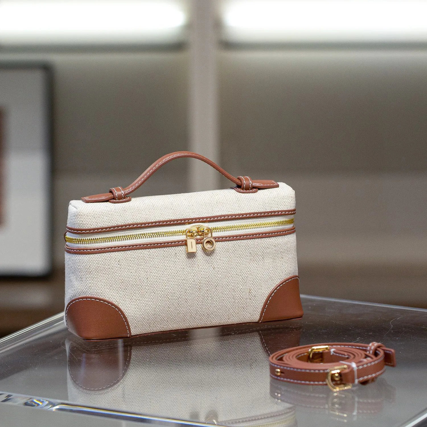 Second-generation LP19 Zipper Lunch Bag Canvas Cowhide Patchwork Tote Fashionable Crossbody Mini Bag Womens Makeup Pouch
