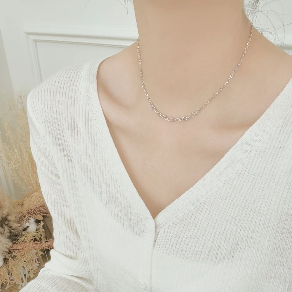 KAKODIY simple design 925 sterling silver rhodium 14K gold plated chain necklace for everyday wear detail 3