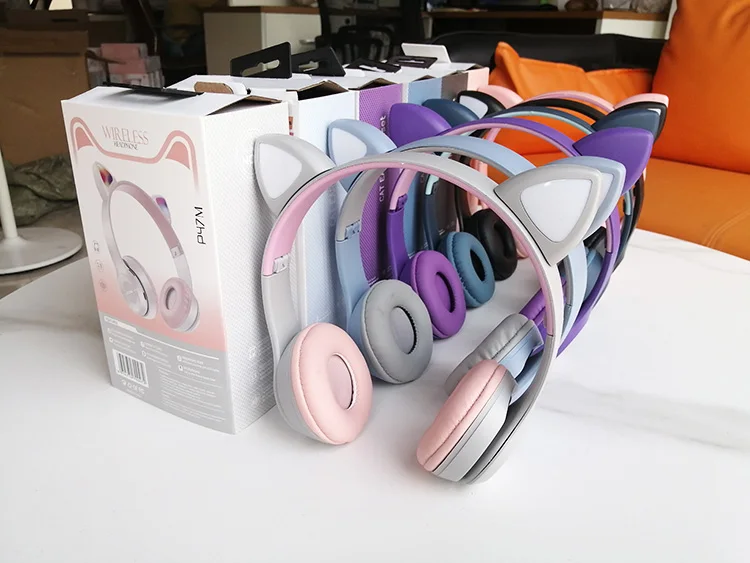 Cute Cat Ear P47 Wireless Headphone with LED Light Wireless Earphone  Support TF Card Gaming Headset for Children Kids Headphones