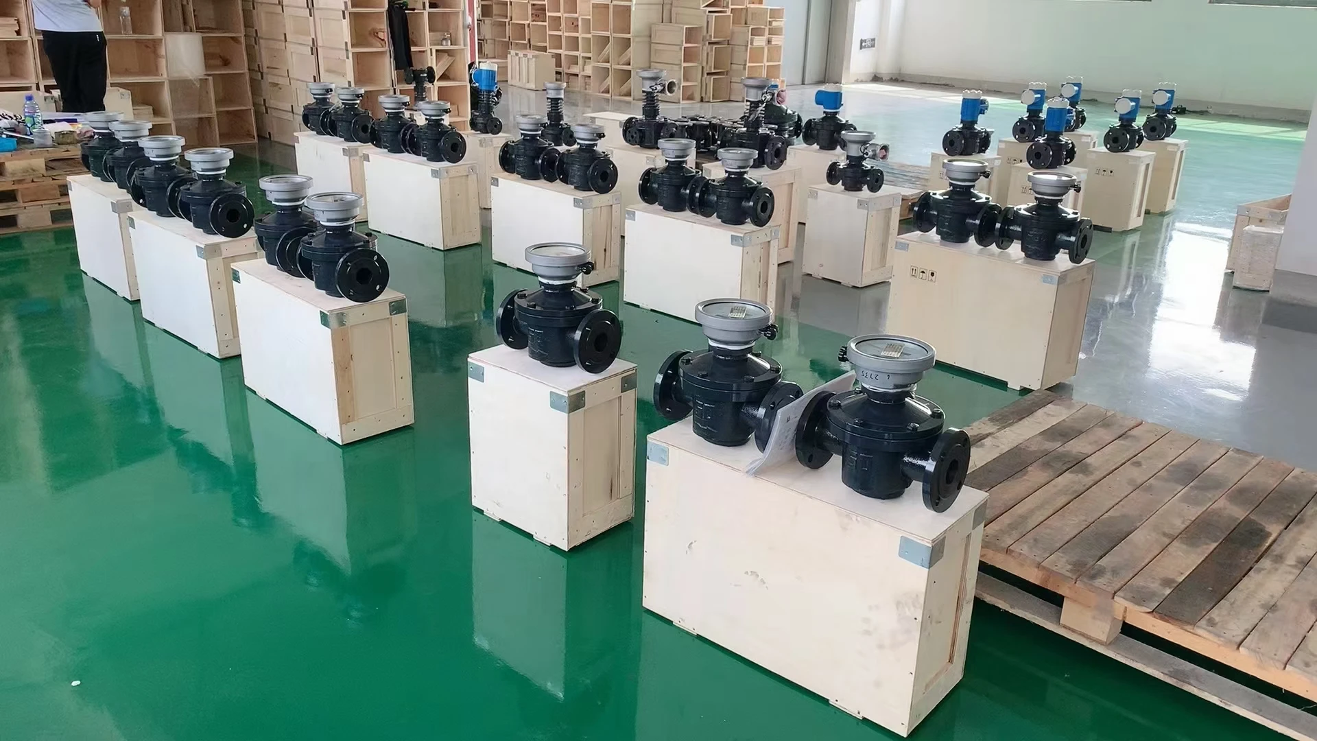 Счетчик- расходомер тяжелого горючего дизельного топлива измерителя прокачки шестерни дисплея 0,5% низкой цены 4-20mA LCD механический встречный овальный